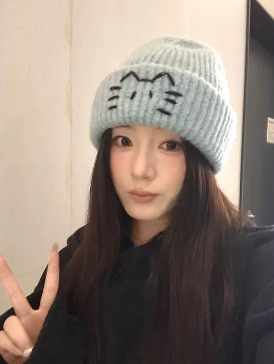 猫咪针织帽女生秋冬氛围感冷帽韩系百搭毛线帽外出防寒护耳堆堆帽
