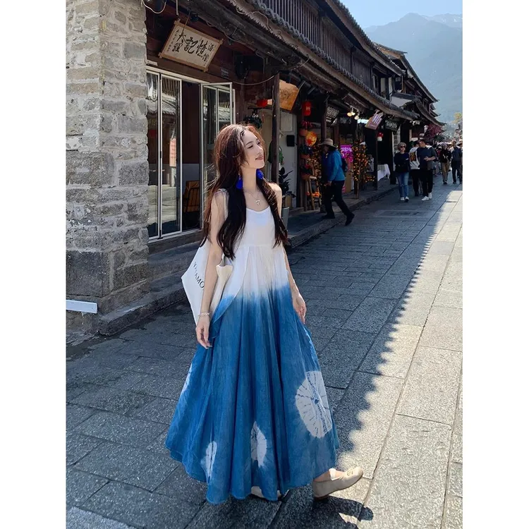 高个子扎染吊带连衣裙女夏季赵丽颖明星同款飘逸旅游海边度假长裙