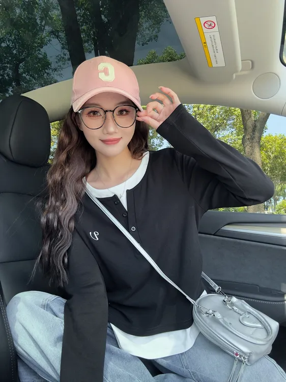 假两件拼接撞色长袖T恤女2025早秋季新款韩版褶皱收腰显瘦上衣潮