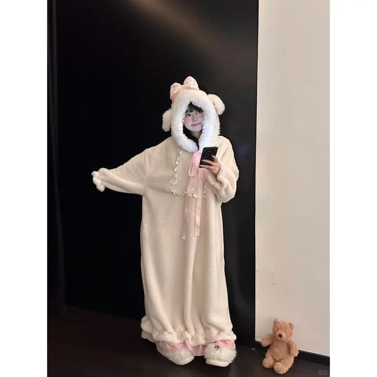 少女连帽珊瑚绒睡裙女冬季家居服日系蝴蝶结设计加绒加厚保暖睡袍