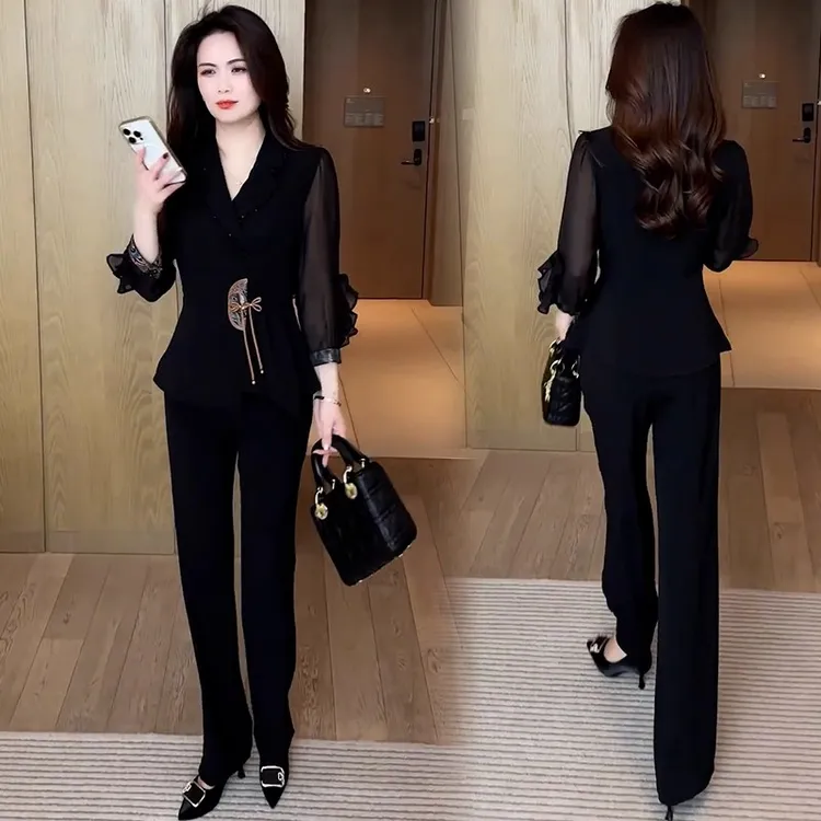 新中式时尚套装女春季新款气质收腰显瘦国风盘扣上衣微喇裤两件套