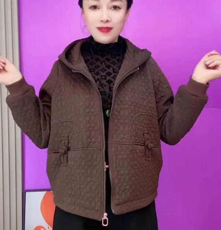 妈妈装春秋季新款中老年休闲连帽女时尚外套拉链盘扣宽松气质上衣