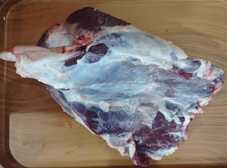 新鲜现宰现杀黑牛腱肉（全国包邮）