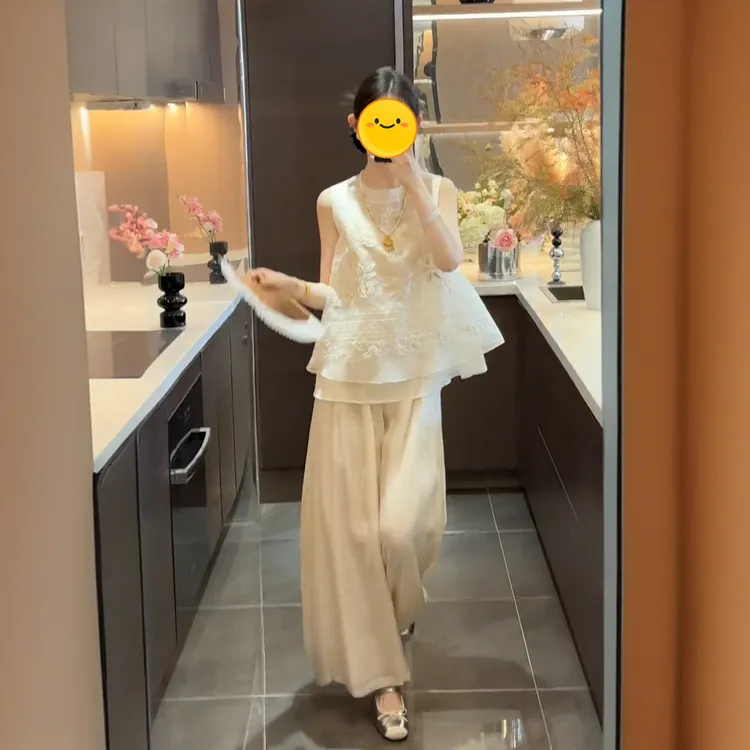 新中式国风马甲重工刺绣高级感上衣高腰百搭显瘦休闲阔腿裤两件套