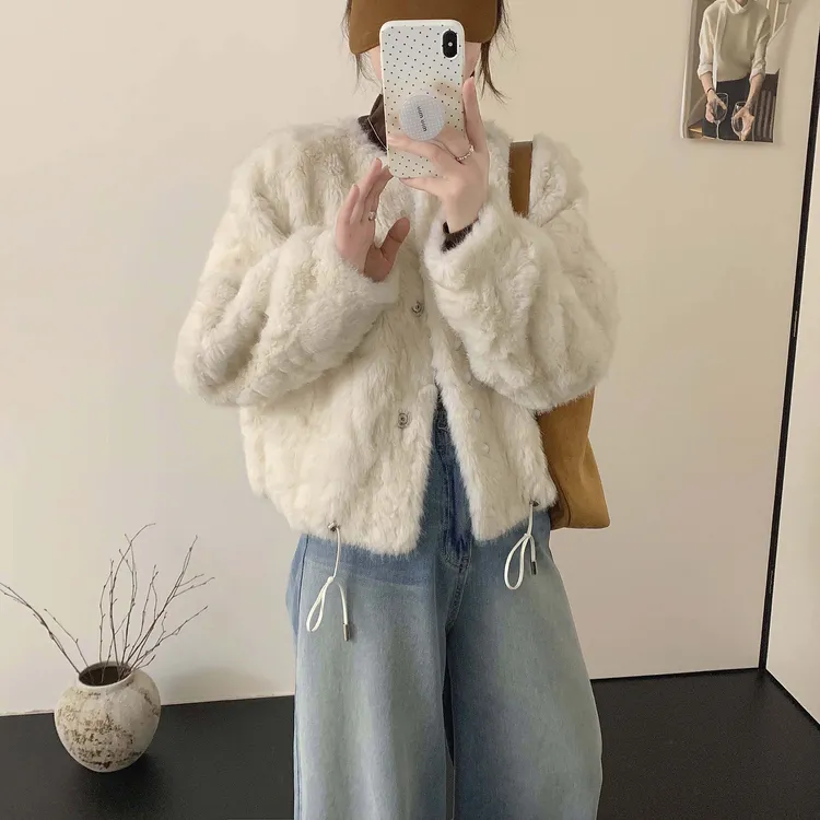 轻奢短款仿貂翻领气质女装小香风秋冬新款百搭上衣羊羔毛短外套女