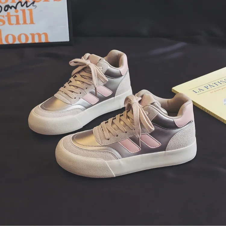 2025年秋冬新款中高邦单里学生休闲百搭经典板鞋女