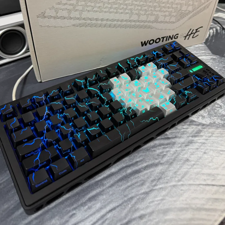 XVX 闪电纹2.0键帽IMD工艺侧刻图案透光客制化机械键盘帽woting60