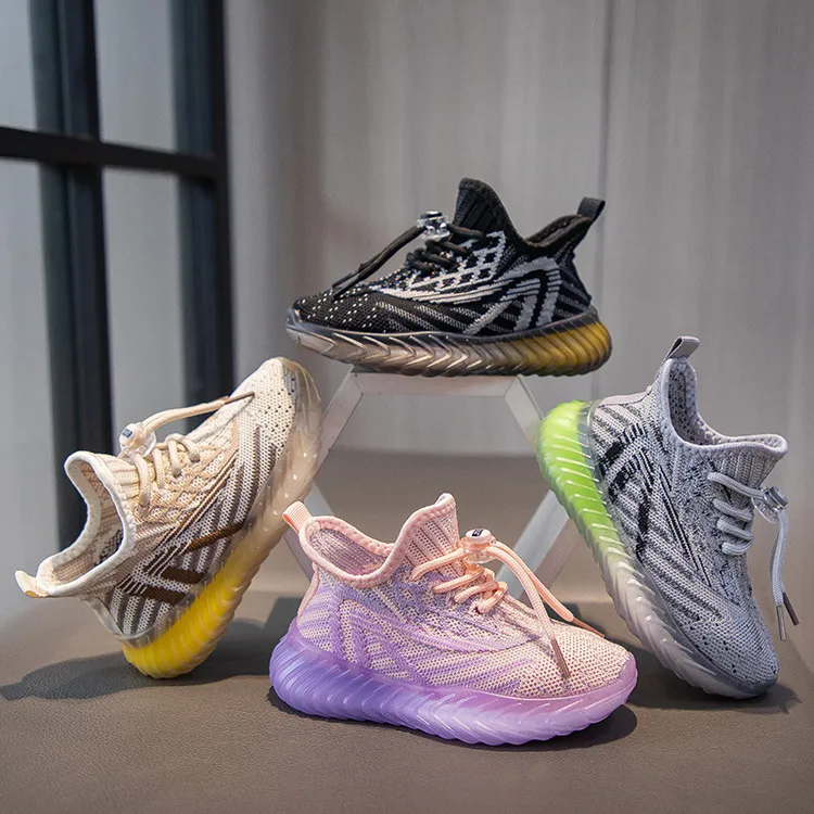 春秋儿童透气运动鞋男女中大童防滑飞织跑步鞋软底椰子鞋舒适童鞋