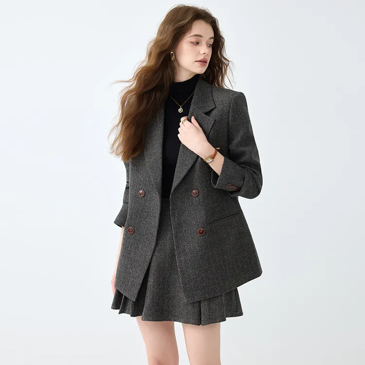 高级感灰色羊毛西装外套女秋冬季轻职场通勤穿搭毛呢小西服上衣厚