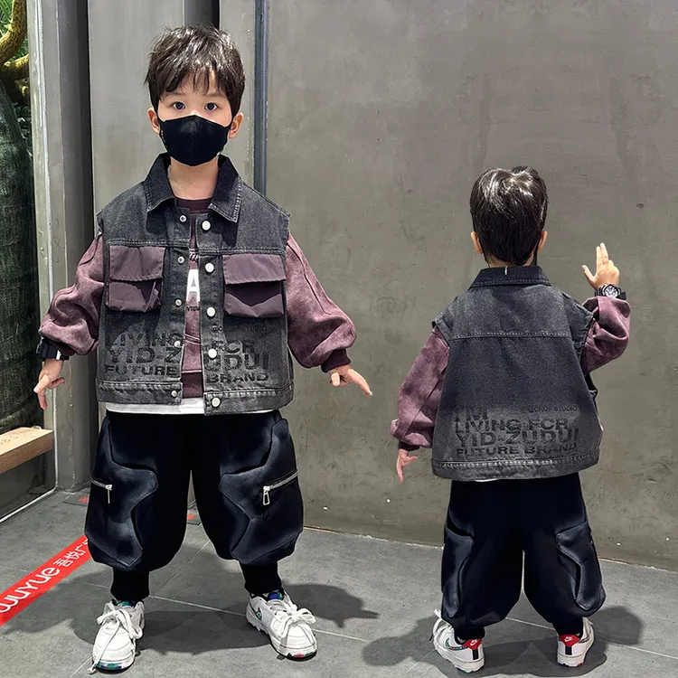 男童卫衣马甲工装裤三件套春秋时髦儿童2025新款秋季痞帅男孩套装