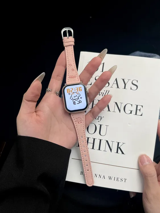 创意小狗印花翻毛皮表带适用于苹果手表S10/9绒面秋冬iwatch876代