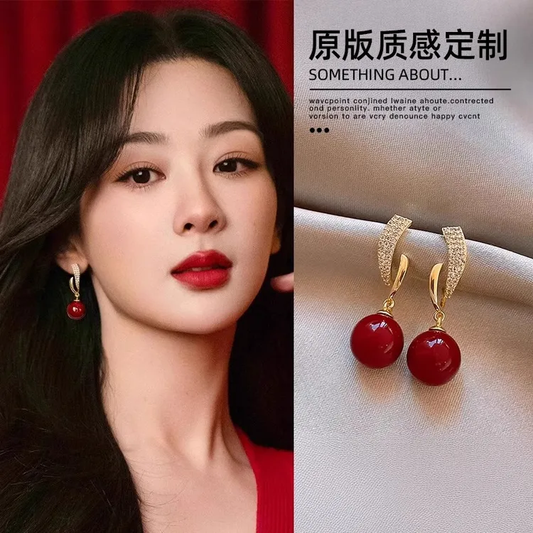 老凤祥足银杨紫同款酒红色珍珠耳钉女纯银绝美水钻耳夹耳环2025新