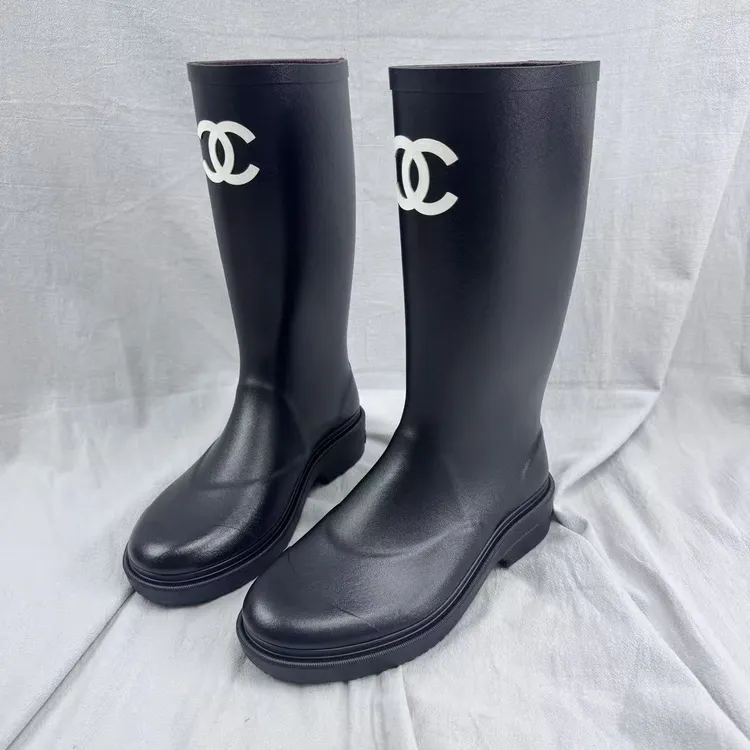 未使用 Chanel/香奈儿 多码/仔仔女鞋/黑色双C中筒雨靴