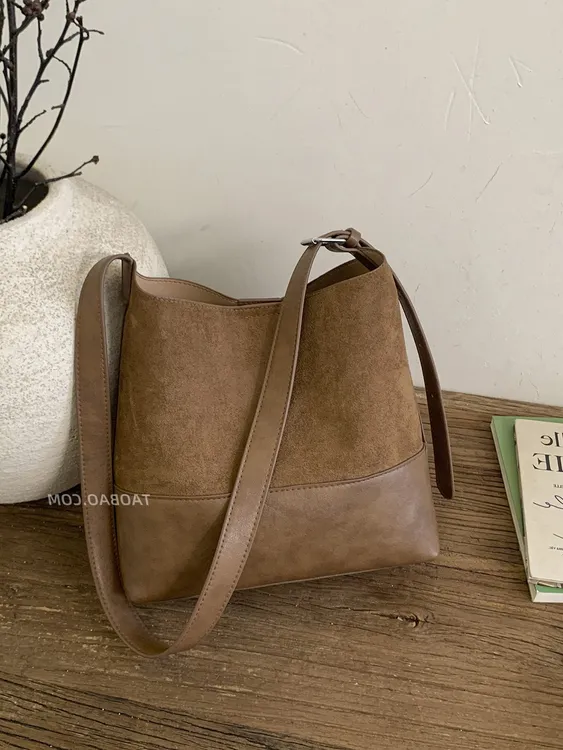 简约复古磨砂包包女2025新款大容量通勤单肩斜挎包时尚韩版水桶包