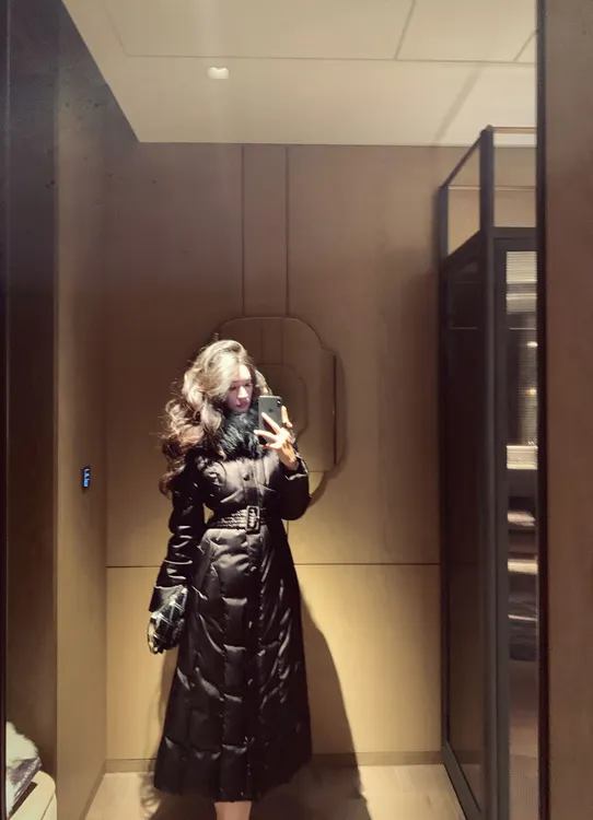 金南一原创中长款貉子毛领鹅绒服收腰保暖三防羽绒服0200111128