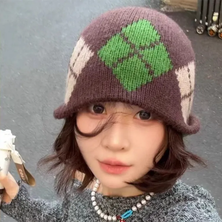 雅鹿韩系ins菱形拼色针织冷帽秋冬保暖毛线帽百搭时尚护耳包头帽