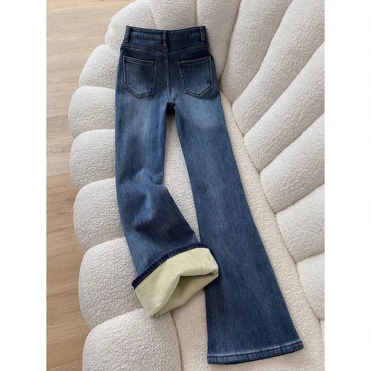 雪千羽复古加绒微喇牛仔裤女2025秋冬季高腰显瘦小个子美式喇叭裤