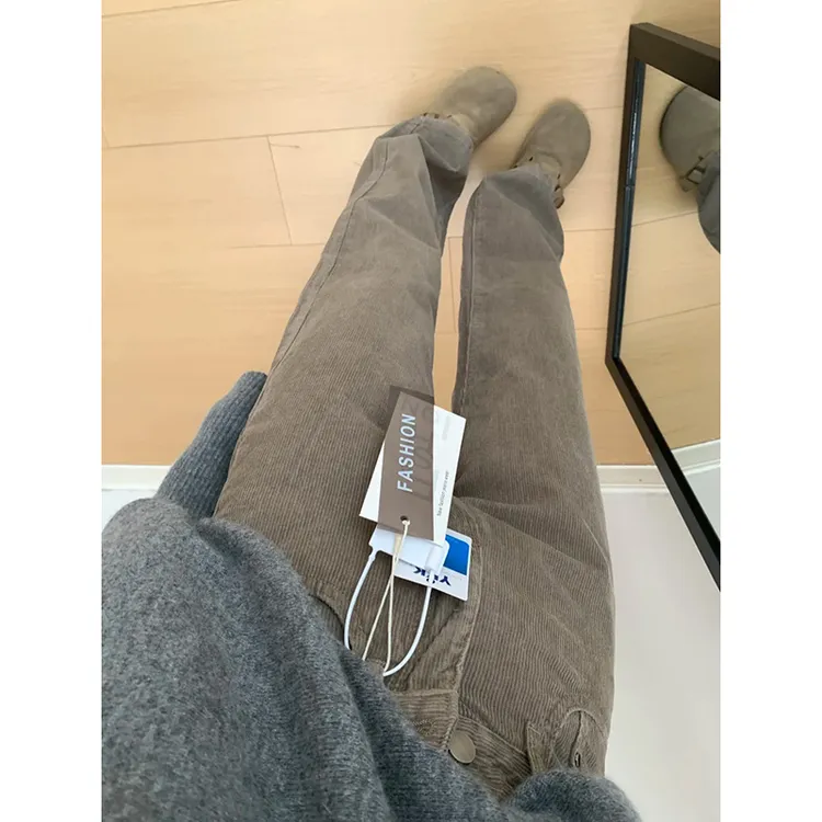 美拉德奶灰棕灯芯绒窄版牛仔裤女2025秋冬新款高腰显瘦百搭直筒裤