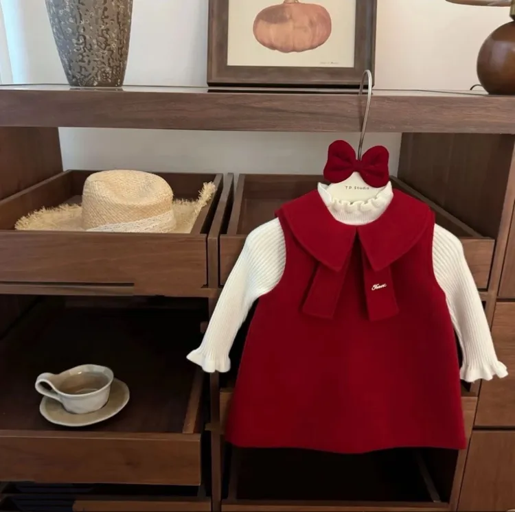 新年新款可爱女宝周岁生日过年礼服A版蝴蝶结呢子背心裙