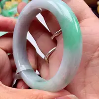 翡翠手镯未镶嵌翡翠