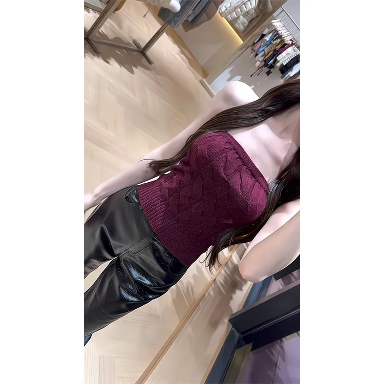 纯欲复古酒红色针织抹胸背心女纹理高级感修身内搭短上衣PU皮裤子