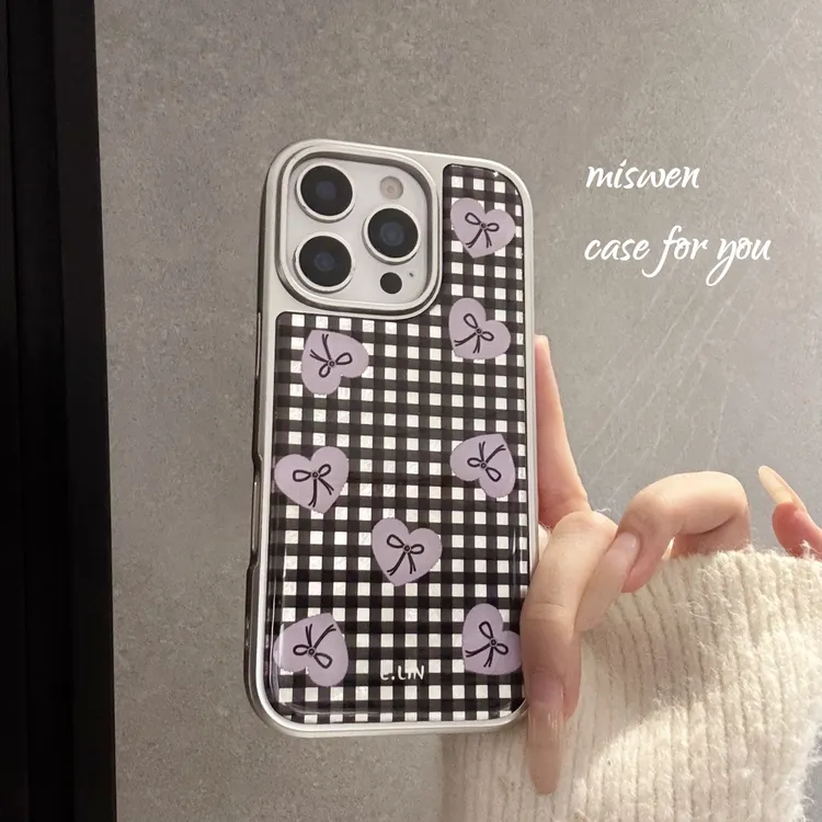 ins风闪粉格纹紫色爱心蝴蝶结适用iPhone16pro手机壳15女款14p13p
