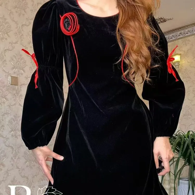 新款法式玫瑰刺绣丝绒修身长袖显瘦气质连衣裙长裙