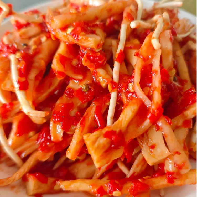 酸萝卜菜贵州榕江正宗原味酸辣椒萝卜下饭菜瓶装农家泡萝卜