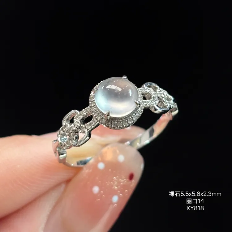 18K金镶嵌缅甸天然翡翠A货白冰蛋面设计款戒指XY（缅甸正宗翡翠