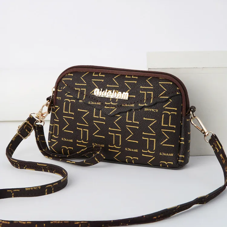 斜挎包小包包女印花复古风休闲女士女款单肩中年斜跨女包斜挎小包