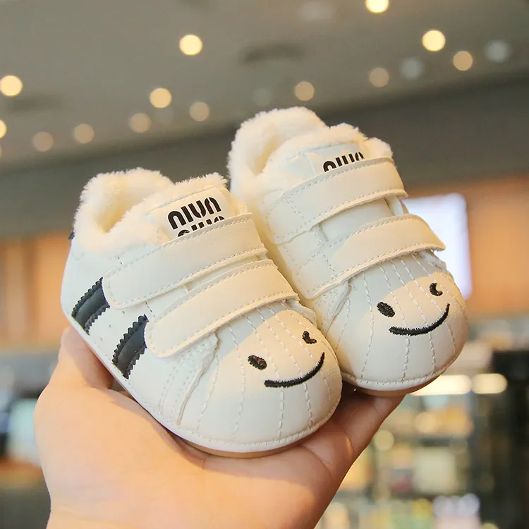 冬季婴幼儿加绒学步鞋0-2岁加绒防滑贝壳头经典学步鞋