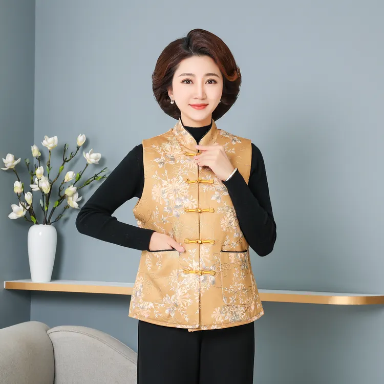 羊毛新中式盘扣国风立领宽松中老年女装民族风妈妈装大码马甲加厚