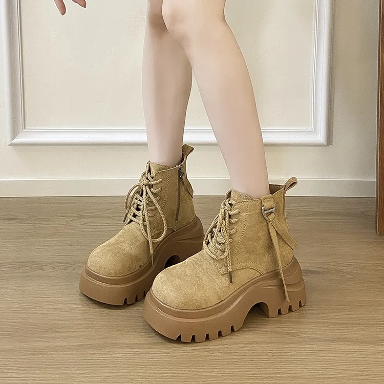 厚底马丁靴女款2025新款秋冬超火英伦风单靴增高短靴子女靴大黄靴