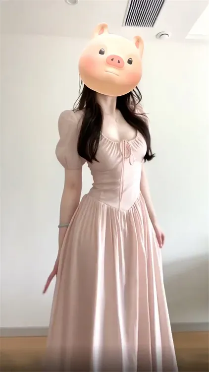 粉色法式温柔风方领连衣裙2025新款夏季女装小众设计感气质长裙子