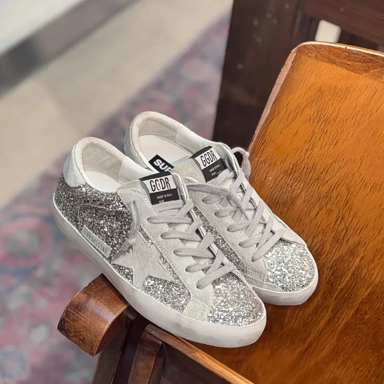 韩国银色做旧星星小脏鞋女2025秋季新款网红平底板鞋亮片小白鞋