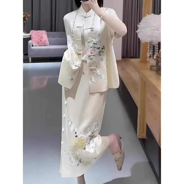 新中式高级感2025春秋新款复古缎面提花马甲包臀国风半身裙两件套