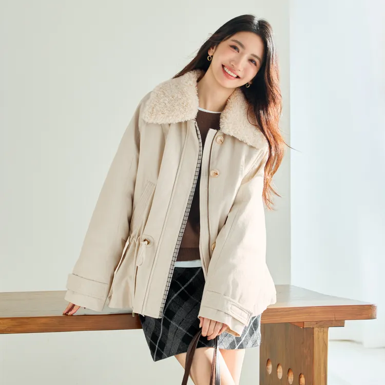 伊芙丽抽绳花苞修身拼接毛毛领夹克羽绒服外套2025冬新1G9980321