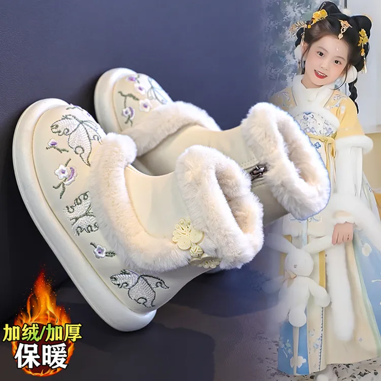 阿童木女童鞋汉服鞋子冬季加绒2025新款古风绣花鞋女孩马面裙棉鞋