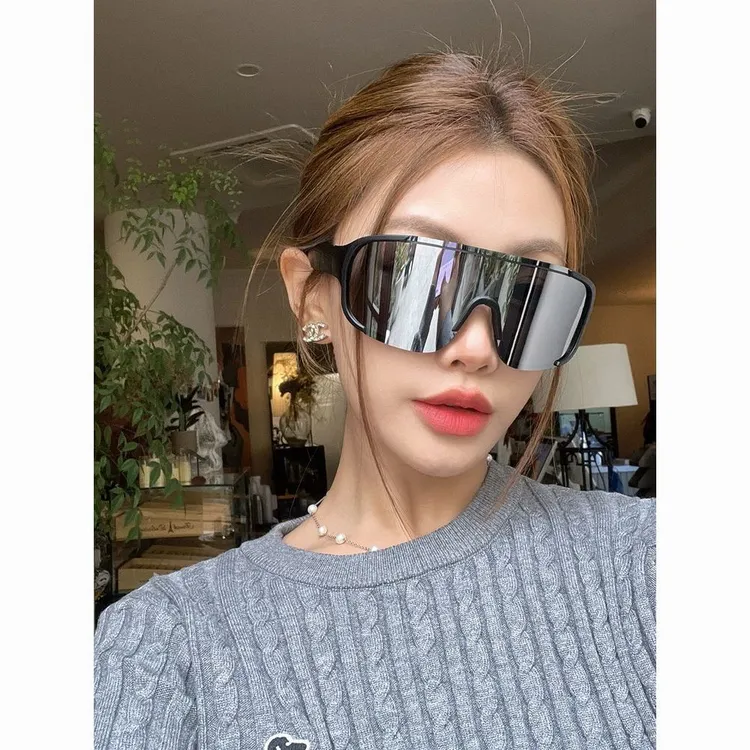 韩版春夏季连体墨镜女大脸防风骑行眼镜男款潮反光运动护目滑雪镜