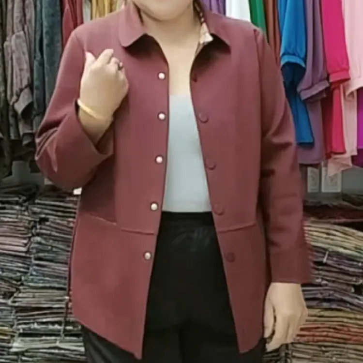 25新款中老年妈妈短款女装外套纯色按扣宽松大码时尚简约大方洋气