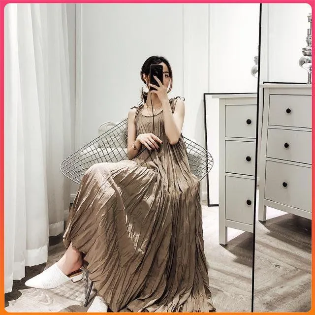 超大码300斤显瘦泫雅风裙子ins超仙夏新款褶皱吊带裙性感复古长裙