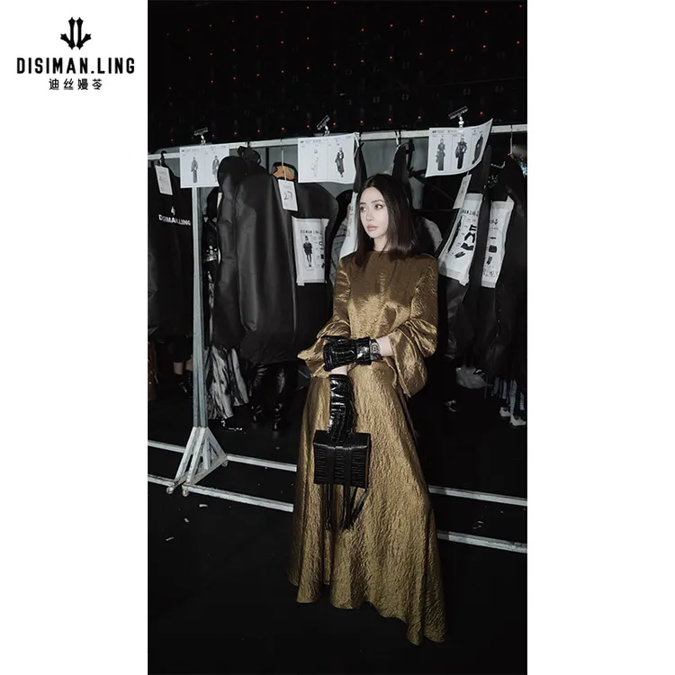 【迪丝嫚苓】100%醋酸套装长袖休闲百搭圆领纯色秋冬原创设计气质感