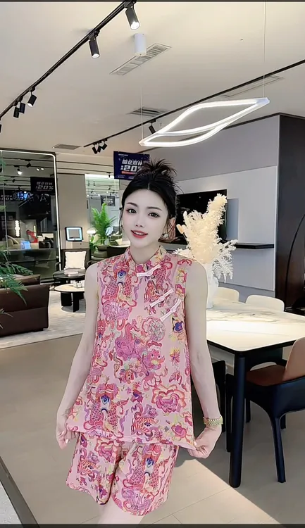 民族风新中式中国风时尚女士套装碎花重工时尚显瘦夏季新款可外穿