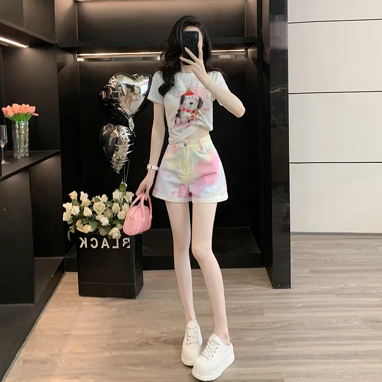 多巴胺显瘦短袖女夏季减龄洋气短款上衣扎染牛仔短裤薄款卷边热裤