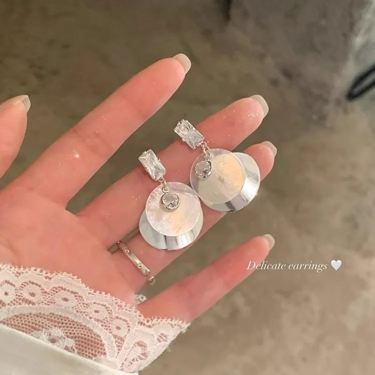 铜合金贝壳耳饰 法式闪钻圆片耳环女轻奢高级感气质耳钉小众耳饰