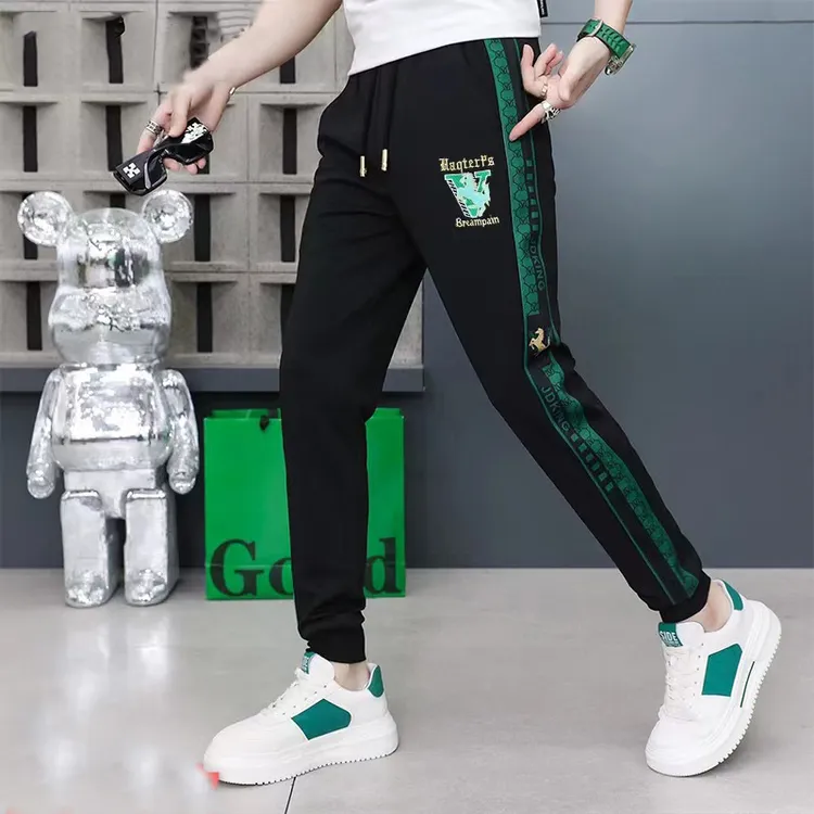 潮流时髦男士商务轻奢小脚裤修身百搭夏季薄款刺绣设计冰丝长裤