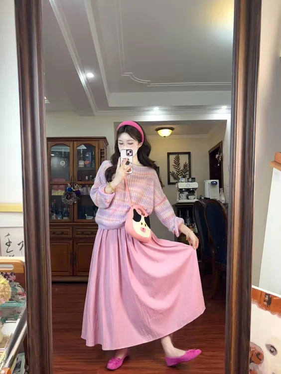 春高级感一整套装2025新款粉色连衣裙子女春秋季小个子穿搭长裙