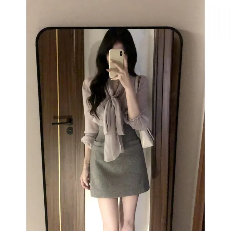 小香风法式2025爆款显瘦新款上衣洋气时尚减龄气质包臀半身裙女装