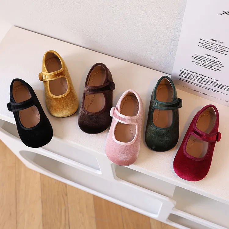 韩式童鞋2025春秋季丝绒宝宝鞋洋气复古儿童皮鞋软底浅口公主鞋