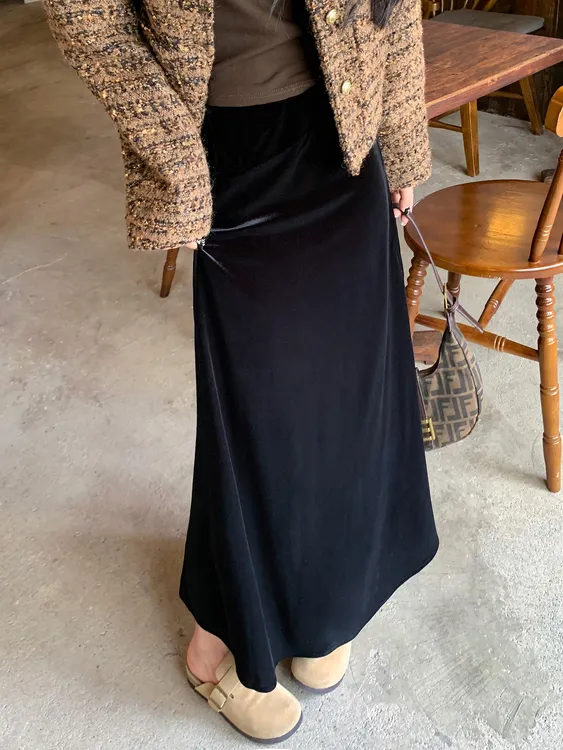 爆款高级感金丝绒半身裙法式优雅舒适时尚高腰松紧弹力气质A字裙